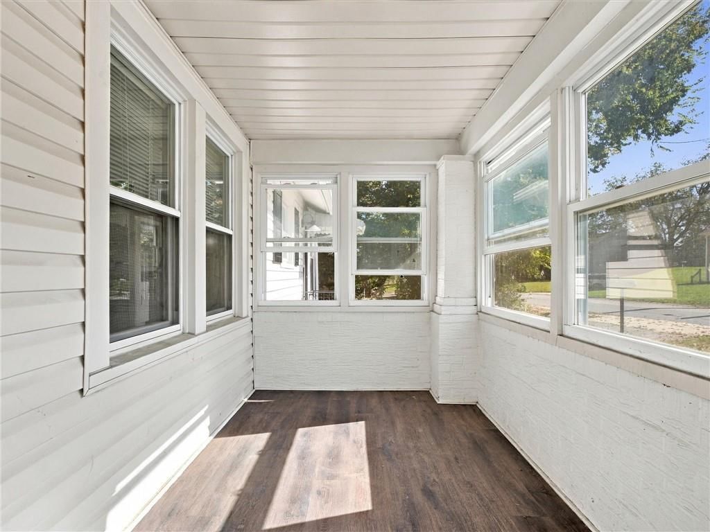 Photo 35 of 39 - 51 N Emerson Street, Kansas City, MO 64119