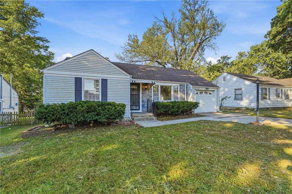 7625 Sni A Bar Road, Kansas City, MO: listing photo 2