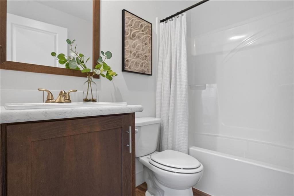 Photo 23 of 33 - 2544 Hiawatha Street, Kansas City, KS 66104