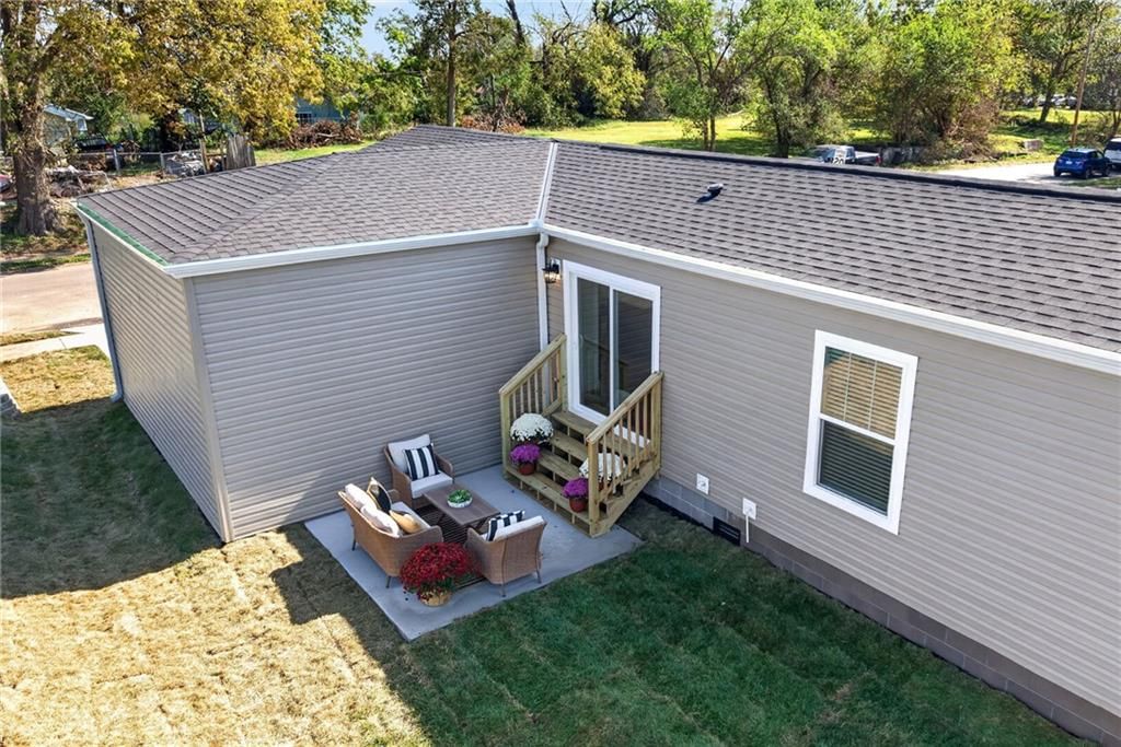 Photo 28 of 33 - 2544 Hiawatha Street, Kansas City, KS 66104