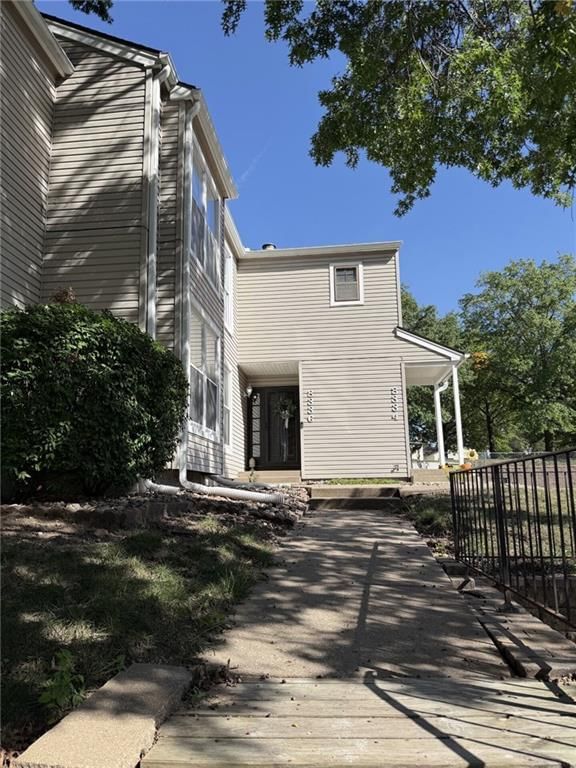 8336 NW Barrybrooke Drive, Kansas City, MO