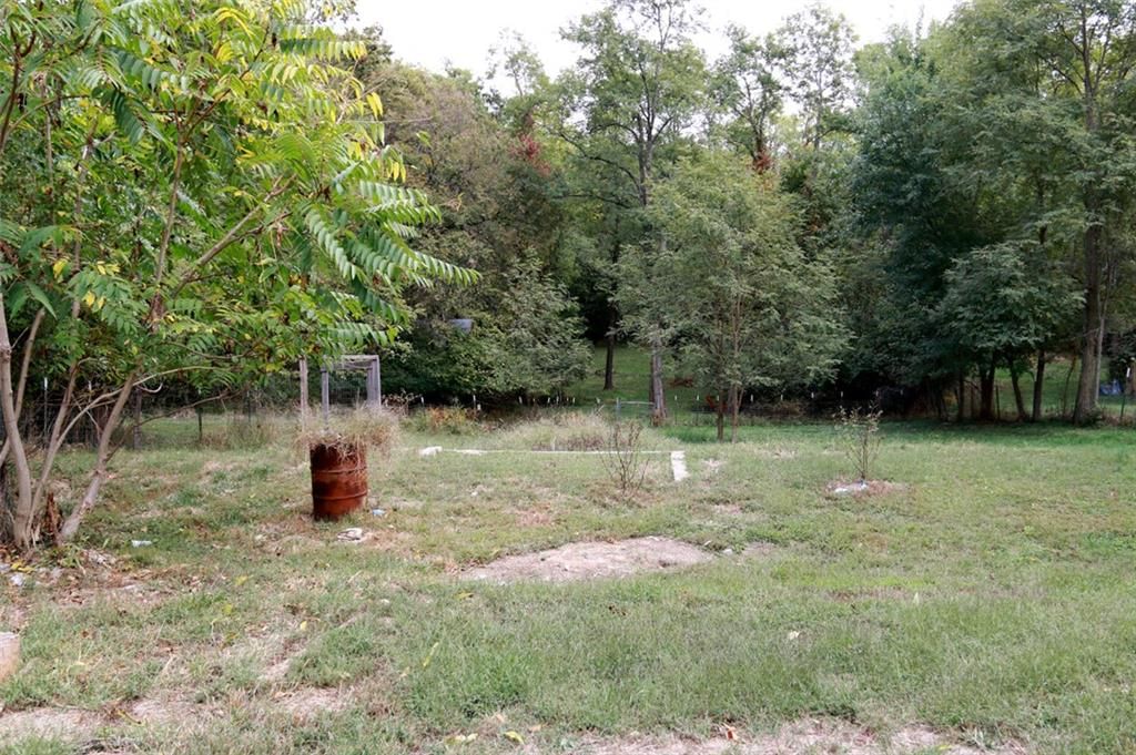 5231 N MERRIMAC Avenue, Kansas City, MO: listing photo 2