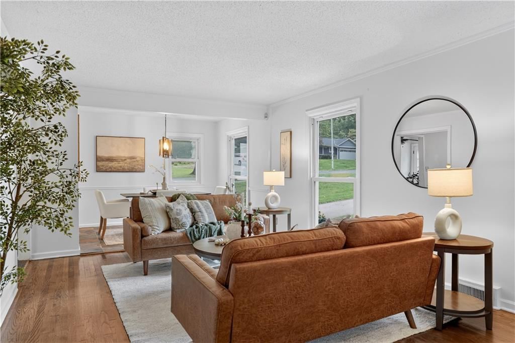 6300 W 80th Terrace, Overland Park, KS: listing photo 3