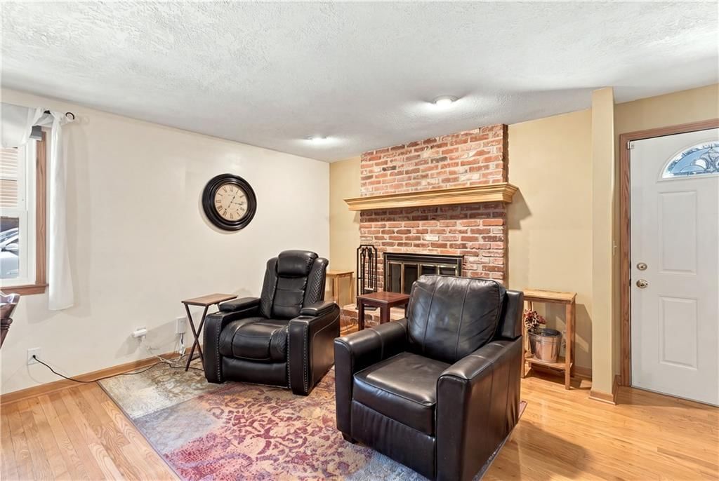 Photo 6 of 39 - 363 E Lowell Street, Claycomo, MO 64119