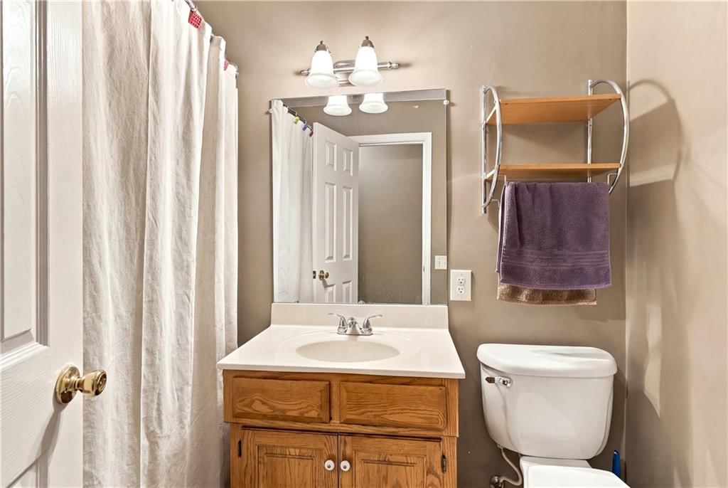Photo 18 of 39 - 363 E Lowell Street, Claycomo, MO 64119