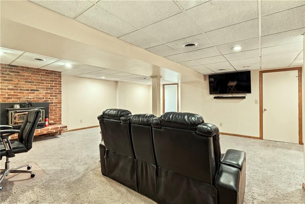 Photo 23 of 39, 363 E Lowell Street, Claycomo, MO 64119