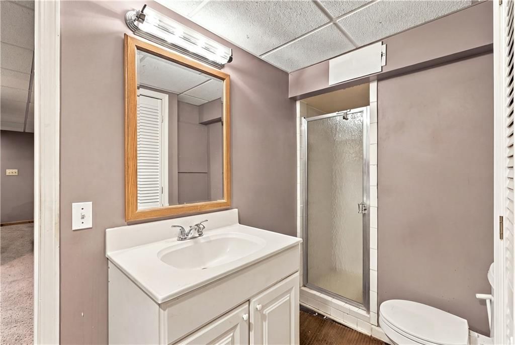 Photo 25 of 39 - 363 E Lowell Street, Claycomo, MO 64119