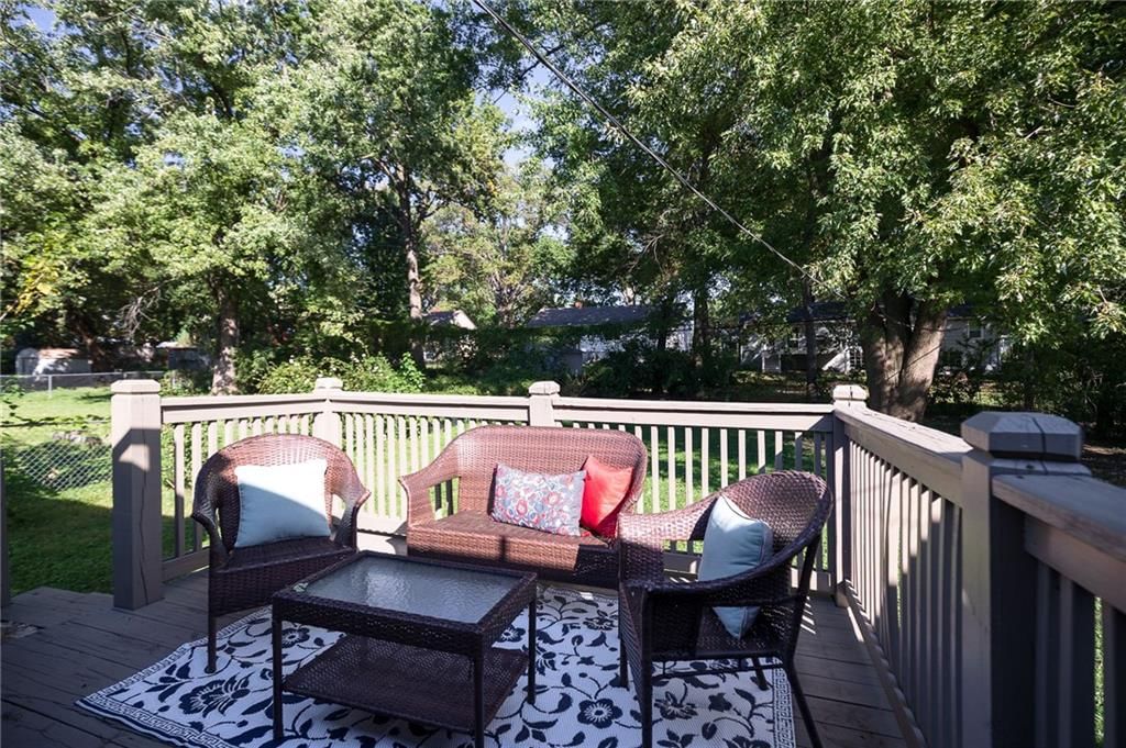 Photo 18 of 19 - 5619 Walmer Street, Mission, KS 66202