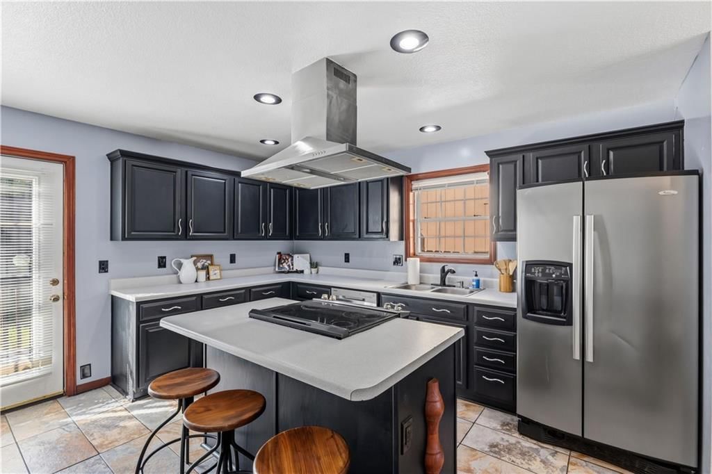 Photo 8 of 23 - 4404 Paseo Boulevard, Kansas City, MO 64110