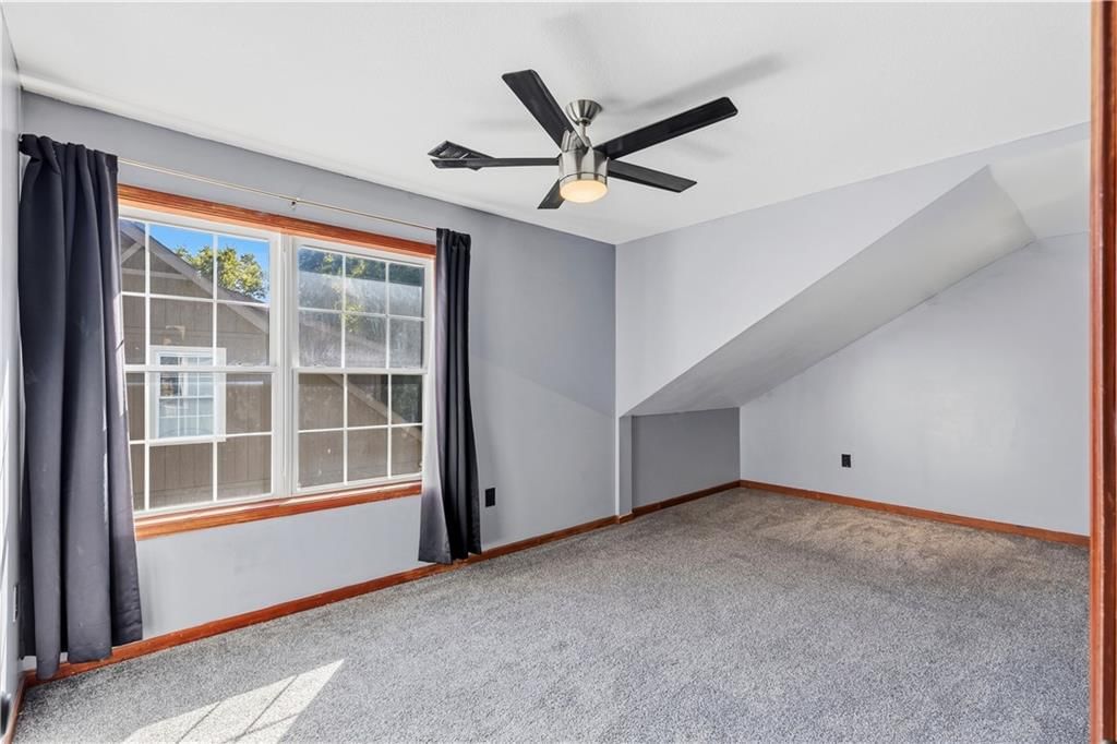 Photo 18 of 23 - 4404 Paseo Boulevard, Kansas City, MO 64110