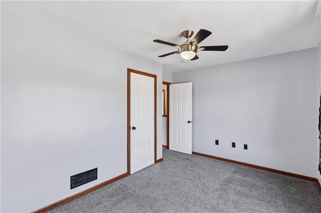 Photo 21 of 23 - 4404 Paseo Boulevard, Kansas City, MO 64110