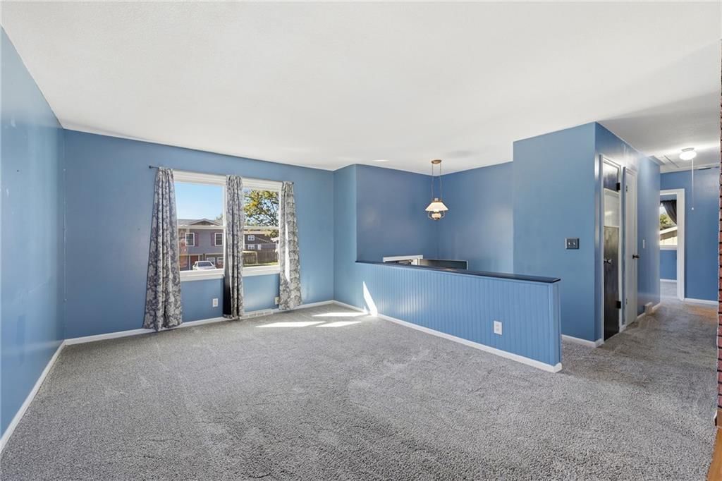 Photo 6 of 34 - 1505 Eastwood Road, Harrisonville, MO 64701