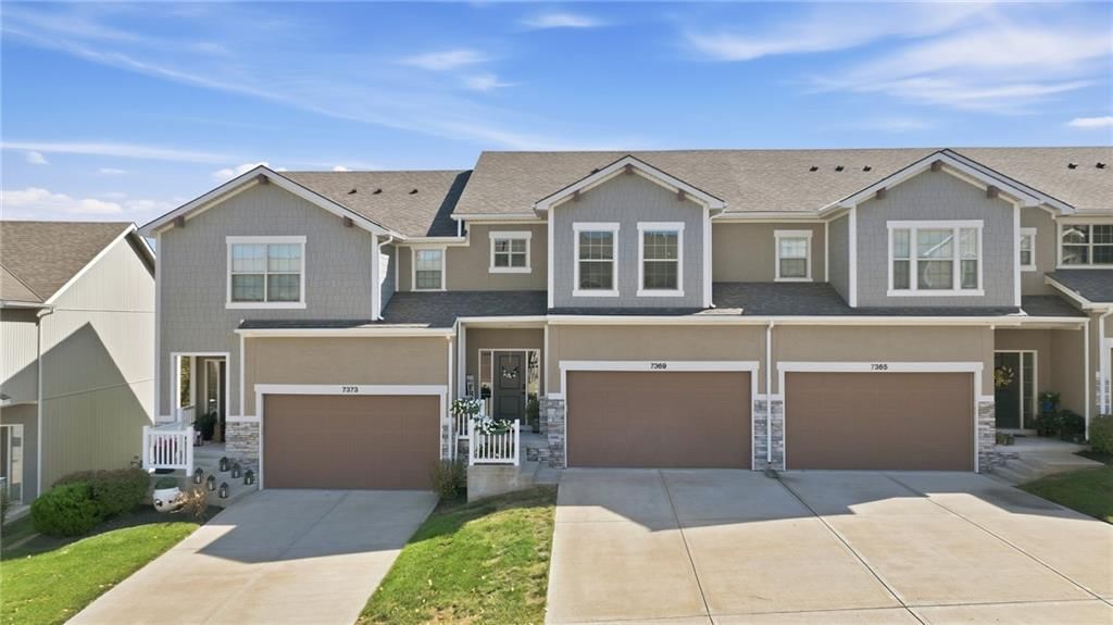 7369 Griffey Street, Parkville, MO