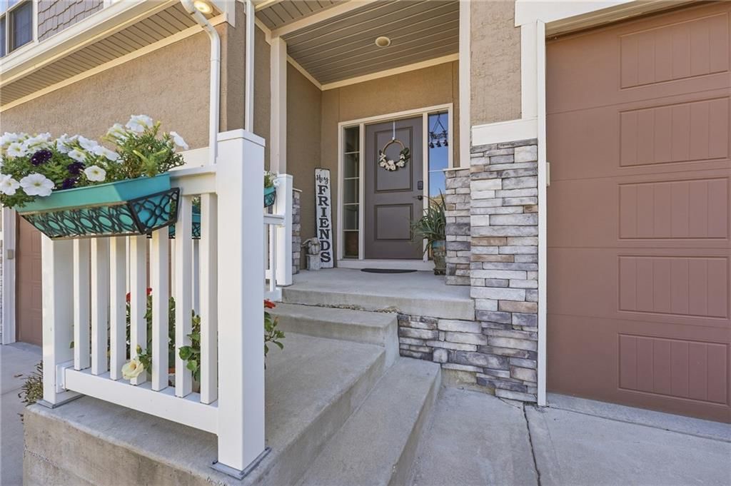 7369 Griffey Street, Parkville, MO: listing photo 2