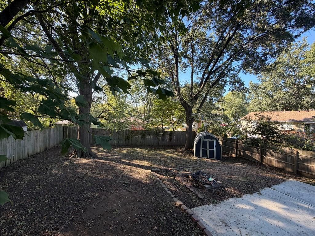 Photo 18 of 19 - 401 NE Sunnyside School Road, Blue Springs, MO 64015