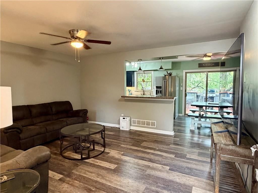 401 NE Sunnyside School Road, Blue Springs, MO: listing photo 2