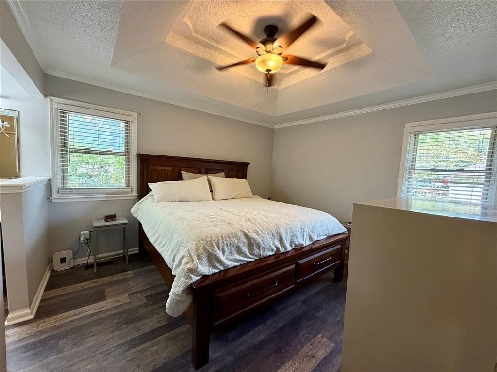 Photo 10 of 19 - 401 NE Sunnyside School Road, Blue Springs, MO 64015