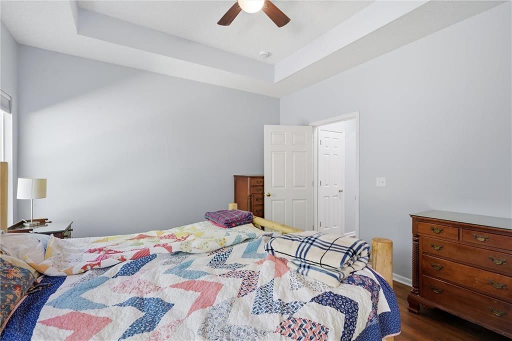 Photo 21 of 44 - 20426 W 220th Terrace, Spring Hill, KS 66083