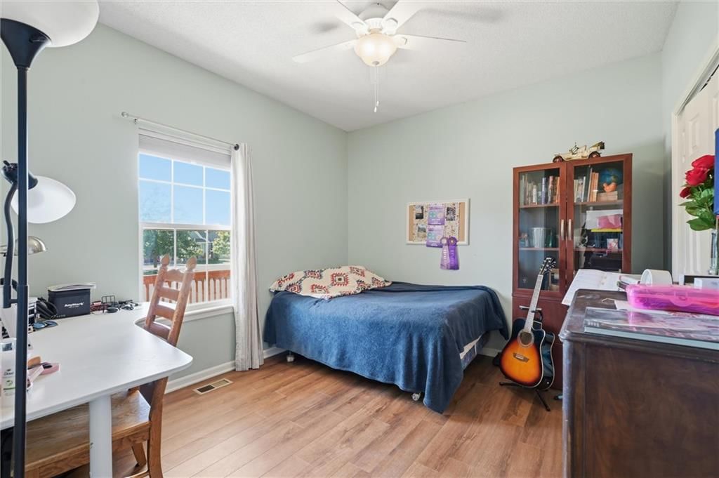 Photo 25 of 44 - 20426 W 220th Terrace, Spring Hill, KS 66083