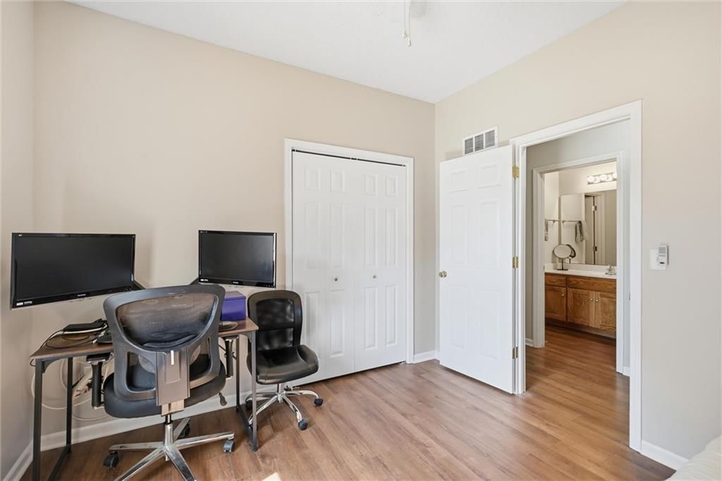 Photo 30 of 44 - 20426 W 220th Terrace, Spring Hill, KS 66083