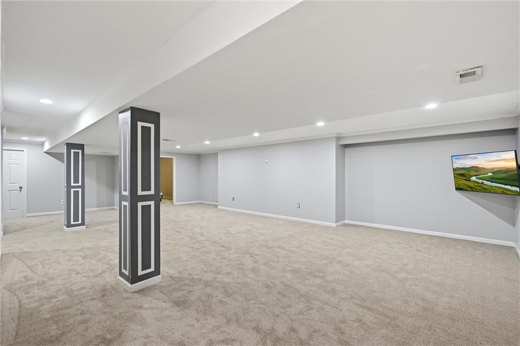 Photo 32 of 44 - 20426 W 220th Terrace, Spring Hill, KS 66083