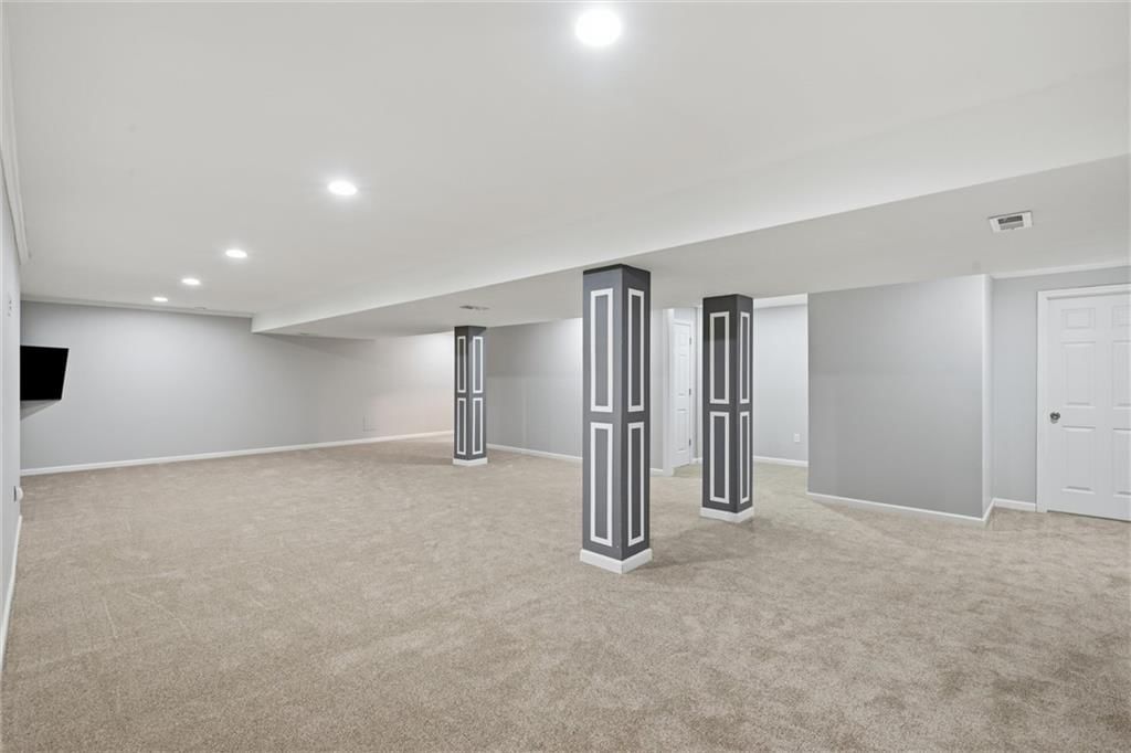 Photo 35 of 44 - 20426 W 220th Terrace, Spring Hill, KS 66083