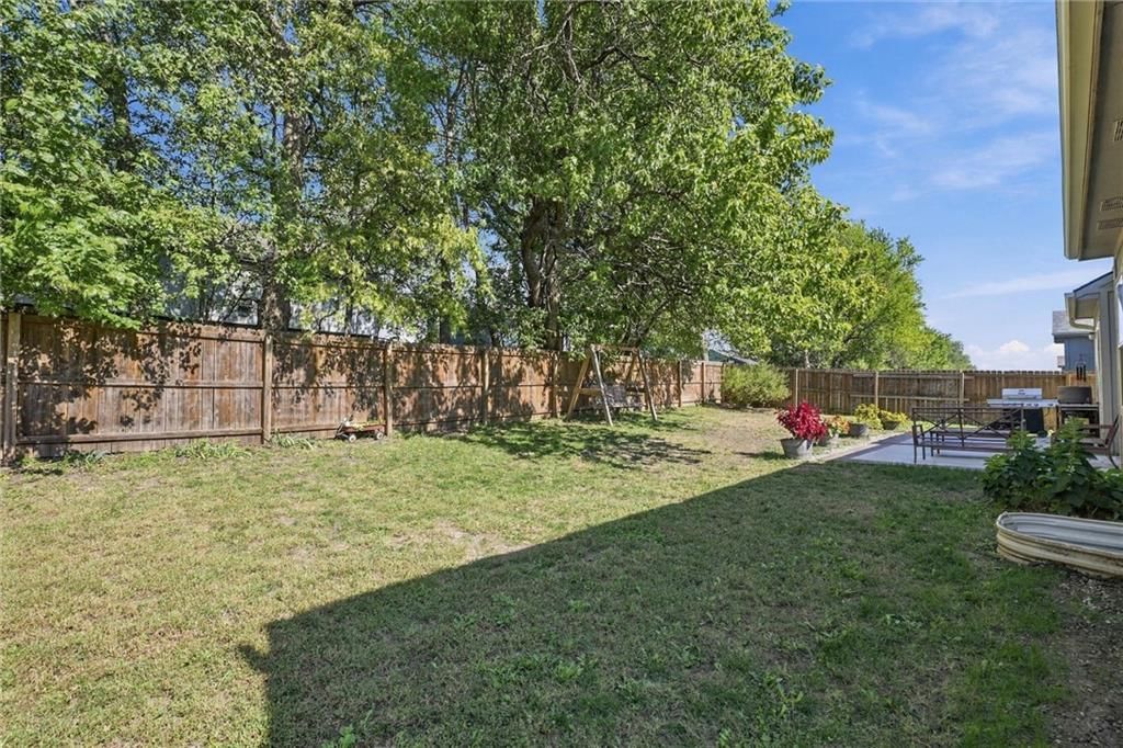 Photo 38 of 44 - 20426 W 220th Terrace, Spring Hill, KS 66083