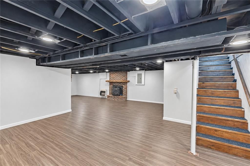 Photo 17 of 26 - 22195 Dunn Drive, Spring Hill, KS 66083