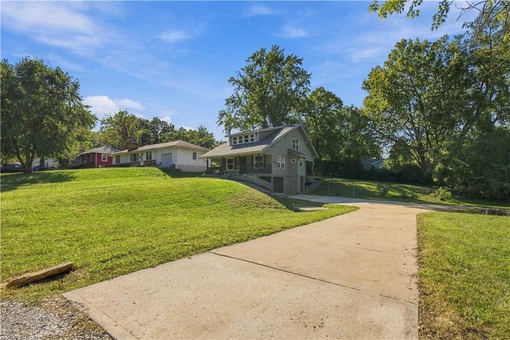 5308 Northern Avenue, Raytown, MO: listing photo 2
