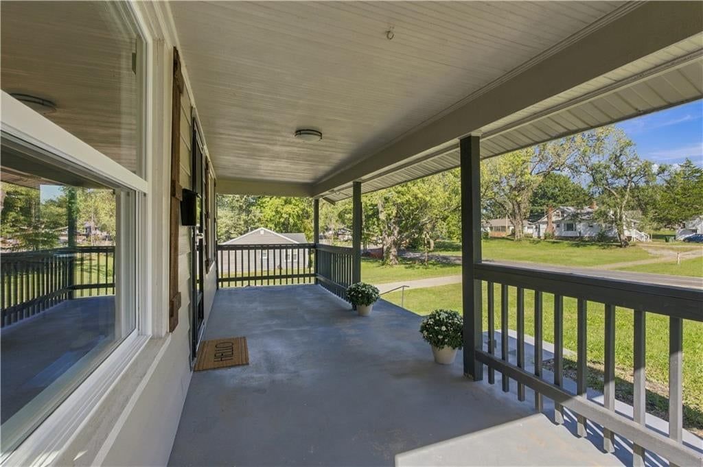 5308 Northern Avenue, Raytown, MO: listing photo 3