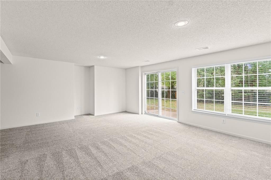 Photo 21 of 23 - 15928 W 91st Terrace, Lenexa, KS 66219
