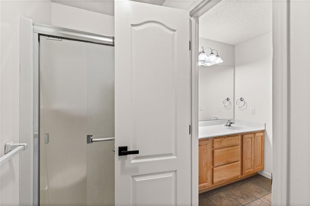 Photo 14 of 23 - 15928 W 91st Terrace, Lenexa, KS 66219