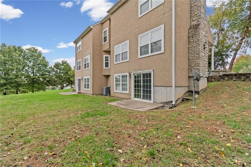 Photo 23 of 23 - 15928 W 91st Terrace, Lenexa, KS 66219
