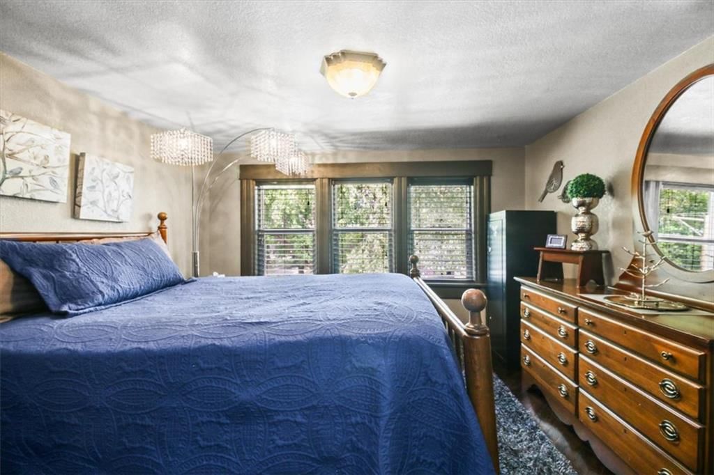 Photo 19 of 30 - 1608 Smith Street, Blue Springs, MO 64015