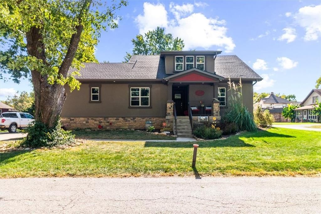 1608 Smith Street, Blue Springs, MO
