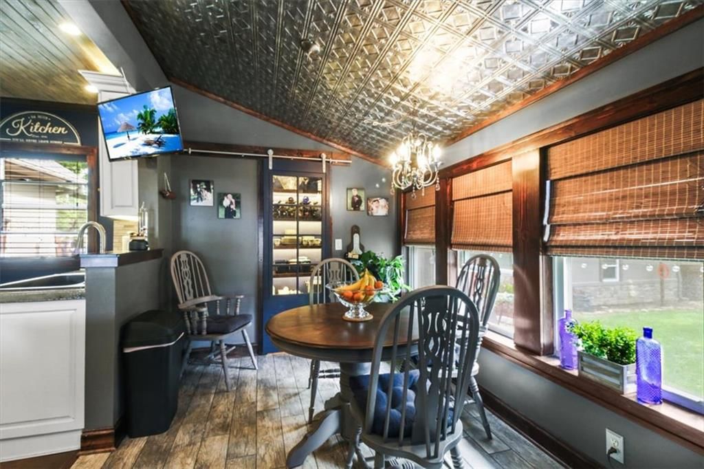 Breakfast nook at 1608 Smith Street, Blue Springs, MO 64015