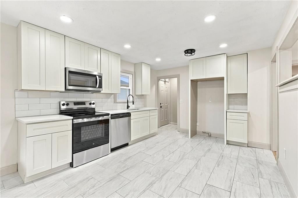 4411 Springfield Street, Kansas City, KS: listing photo 3