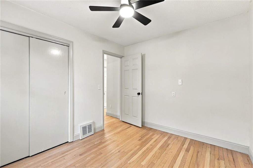 Photo 17 of 22 - 4411 Springfield Street, Kansas City, KS 66103