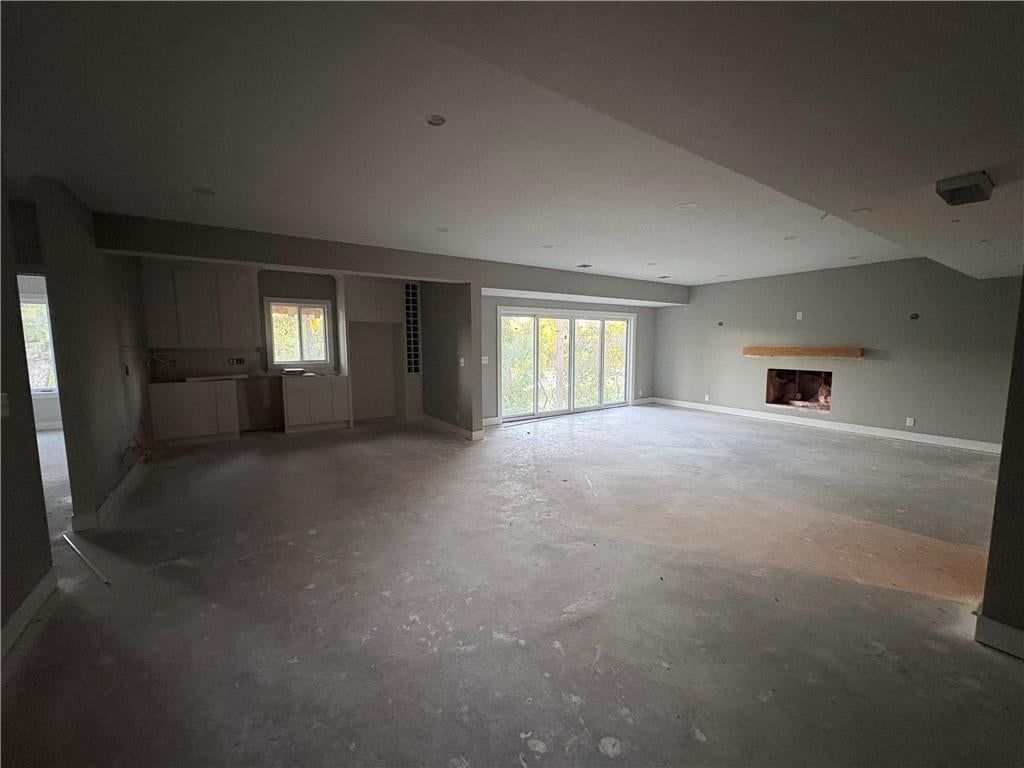 Photo 15 of 24 - 121 Teton Ridge, Lake Winnebago, MO 64034