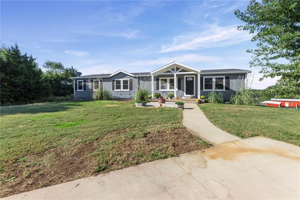 39340 Indianapolis Road, Lane, KS: listing photo 3