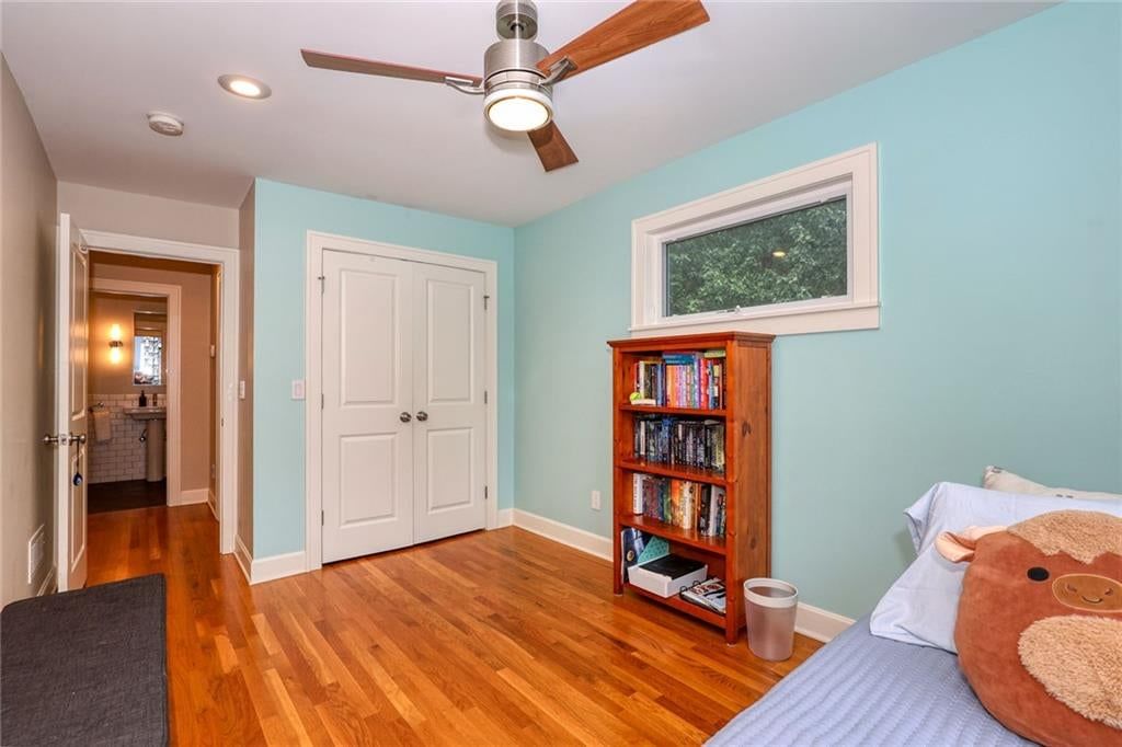 Photo 26 of 34 - 1600 W 51st Street, Kansas City, MO 64112