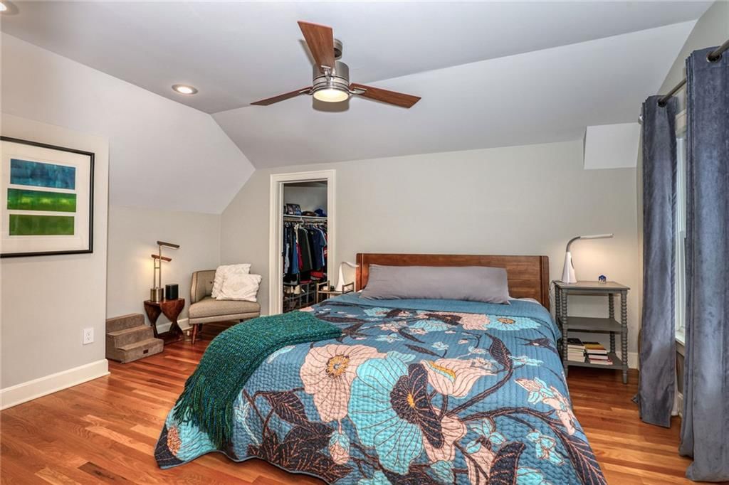 Photo 22 of 34 - 1600 W 51st Street, Kansas City, MO 64112