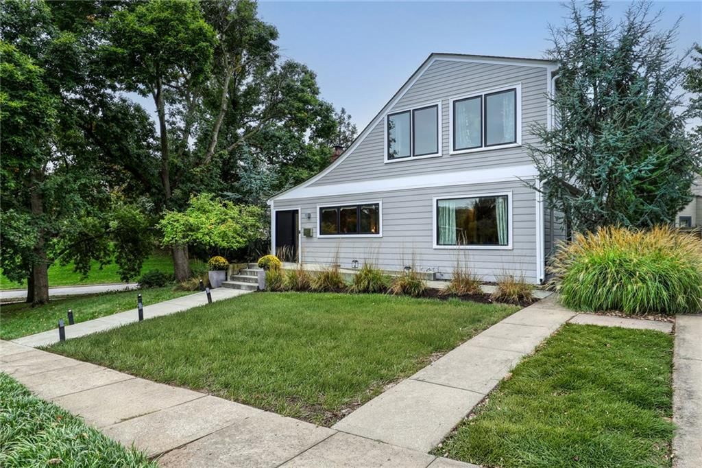 1600 W 51st Street, Kansas City, MO: listing photo 2