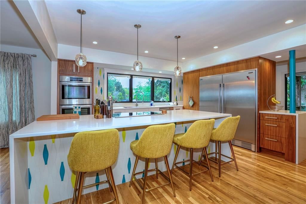 Photo 11 of 34 - 1600 W 51st Street, Kansas City, MO 64112