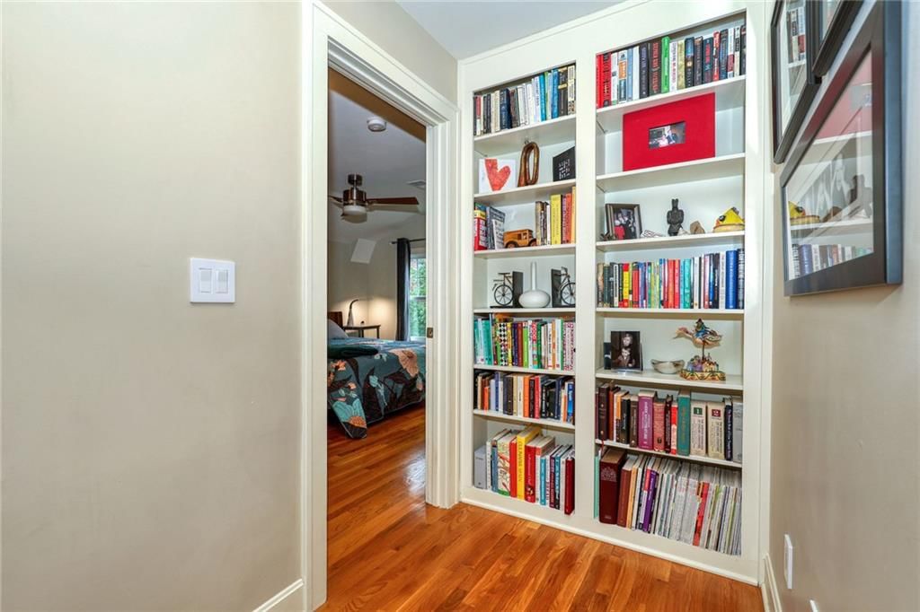 Photo 19 of 34 - 1600 W 51st Street, Kansas City, MO 64112