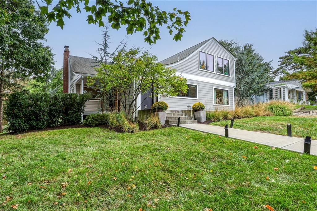 1600 W 51st Street, Kansas City, MO