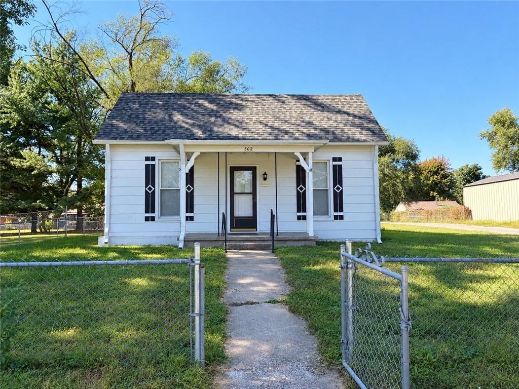 502 Zoe Street, Buckner, MO