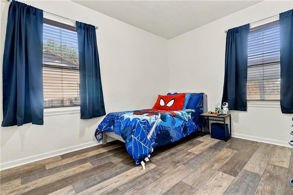 Photo 24 of 33 - 9604 E 69th Street, Raytown, MO 64133
