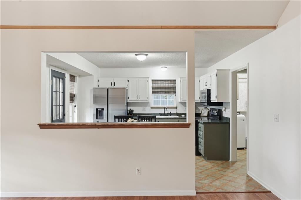 Photo 9 of 43 - 1302 Deena Street, Pleasant Hill, MO 64080