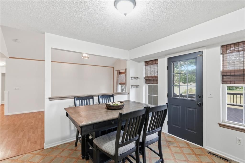 Photo 11 of 43 - 1302 Deena Street, Pleasant Hill, MO 64080
